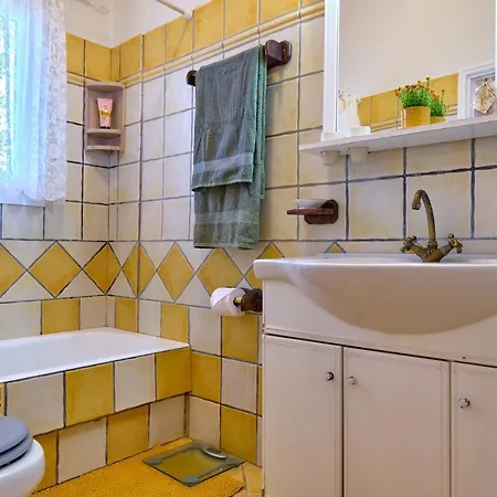 Casa de Férias Noufris House Corfu