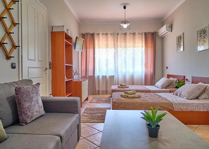Noufris House Corfu Roda (Corfu)
