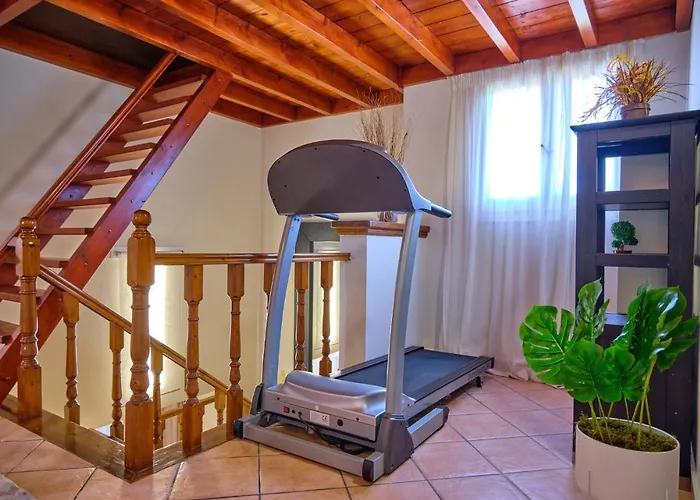 Noufris House Corfu Case de vacanță